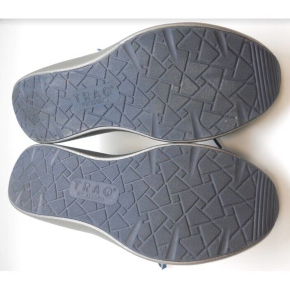 TRAQ by Alegria Qest Womens Smart Walking Shoe Multiplex Blue 39 EUC - Picture 3 of 3